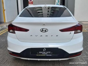 Hyundai Avante 1.6A GLS S