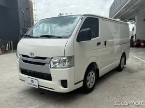 Toyota Hiace 2.8A
