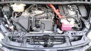 Toyota Noah Hybrid 1.8A X