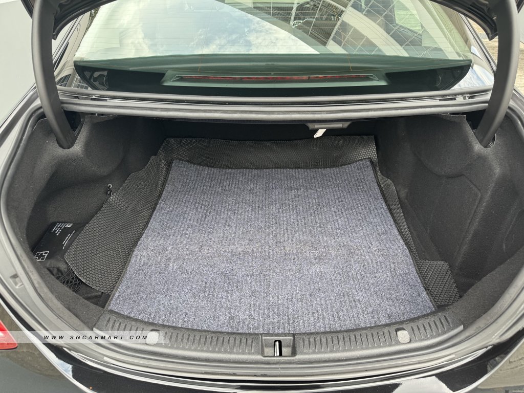 Mercedes-Benz E-Class E200 Avantgarde
