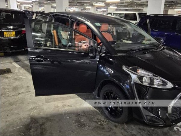 Toyota Sienta Hybrid 1.5A X
