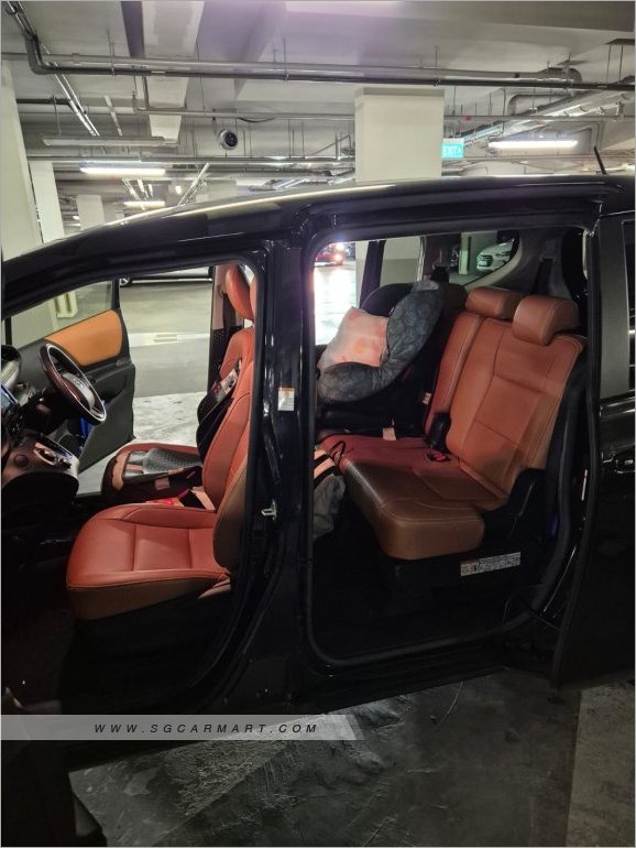 Toyota Sienta Hybrid 1.5A X