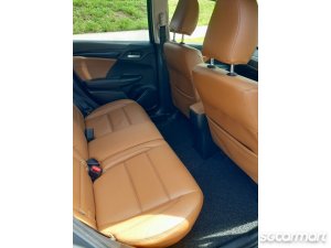 Honda Shuttle 1.5A G Honda Sensing