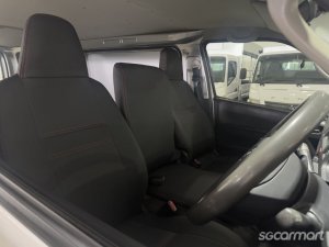 Toyota Hiace 3.0M (COE till 03/2030)