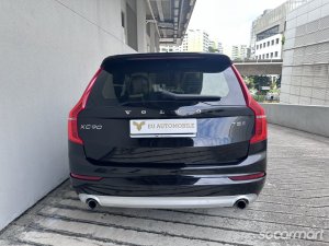 Volvo XC90 T5 Momentum