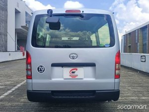 Toyota Hiace 2.8A DX