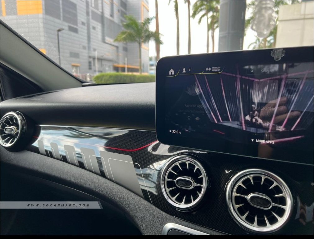 Mercedes-Benz GLA-Class GLA180 Urban Edition