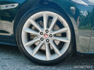 Jaguar XF 2.0A R-Sport
