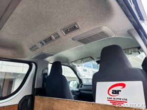 Toyota Hiace 2.8A DX