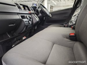 Toyota Hiace 2.0A DX
