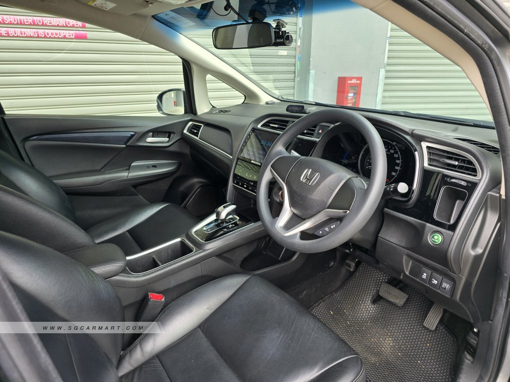 Honda Shuttle Hybrid 1.5A