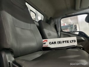 Mitsubishi Fuso Canter FEB21
