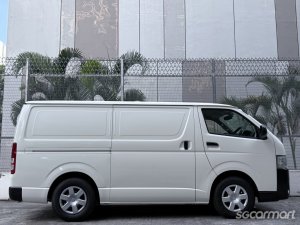 Toyota Hiace 3.0M (New 5-yr COE)