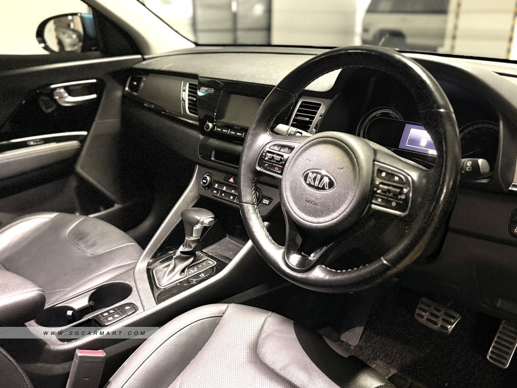 Kia Niro Hybrid 1.6A GDi DCT Sunroof