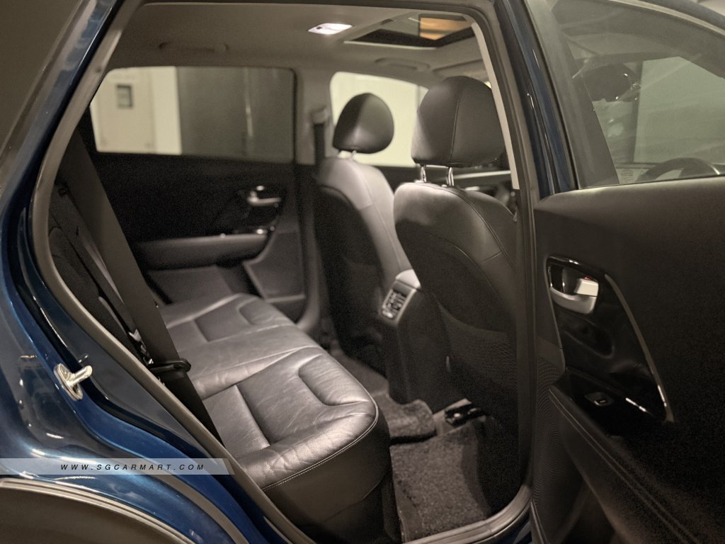Kia Niro Hybrid 1.6A GDi DCT Sunroof