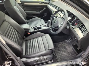 Volkswagen Passat 1.8A TFSI Sunroof