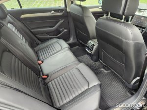 Volkswagen Passat 1.8A TFSI Sunroof