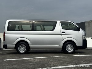 Toyota Hiace Commuter 3.0A DX (COE till 04/2030)