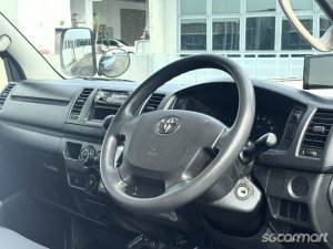 Toyota Hiace Commuter 3.0A DX (COE till 04/2030)