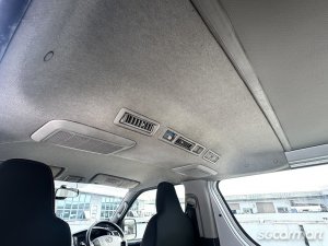 Toyota Hiace Commuter 3.0A DX (COE till 04/2030)