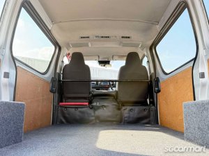 Toyota Hiace 2.8A DX