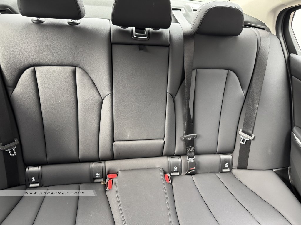 BMW 3 Series 318i Highline Sportline