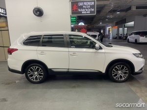 Mitsubishi Outlander 2.0A