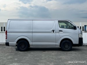 Toyota Hiace 3.0M DX (New 5-yr COE)