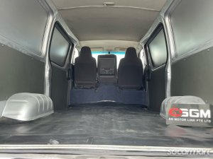 Toyota Hiace 3.0M DX (New 5-yr COE)