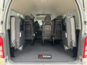 Toyota Hiace Commuter 2.8A GL High Roof