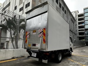 Mitsubishi Fuso Canter FEA21