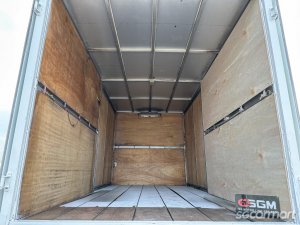 Mitsubishi Fuso Canter FEB21