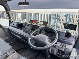 Mitsubishi Fuso Canter FEB21