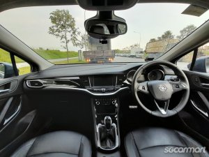 Opel Astra 1.0A Turbo