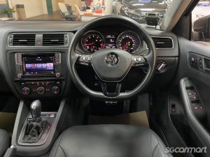 Volkswagen Jetta 1.4A TSI Highline Sunroof
