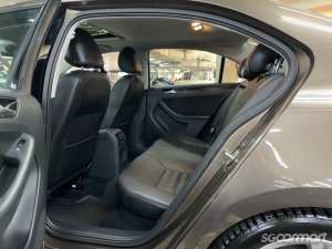 Volkswagen Jetta 1.4A TSI Highline Sunroof