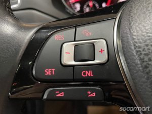 Volkswagen Jetta 1.4A TSI Highline Sunroof