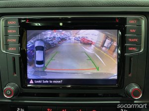 Volkswagen Jetta 1.4A TSI Highline Sunroof