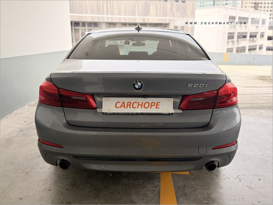 BMW 5 Series 520i