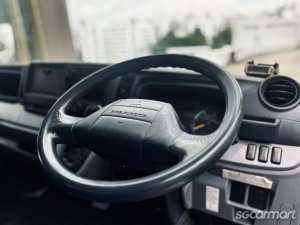 Mitsubishi Fuso Canter FEB21 (New 5-yr COE)