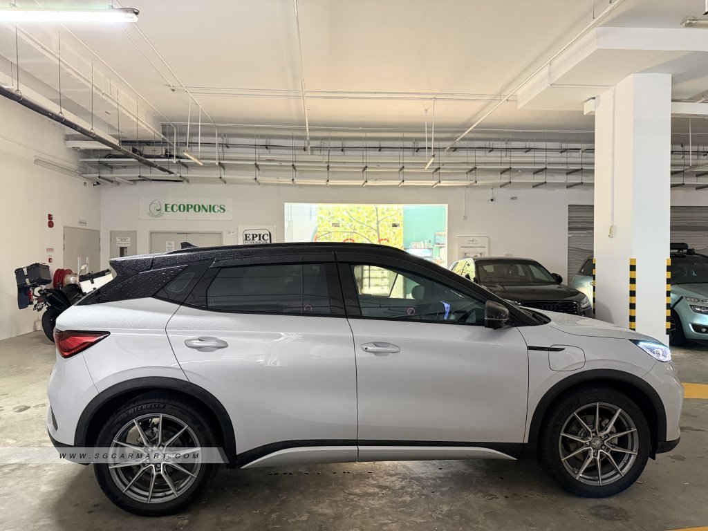 BYD Atto 3 Electric Sunroof