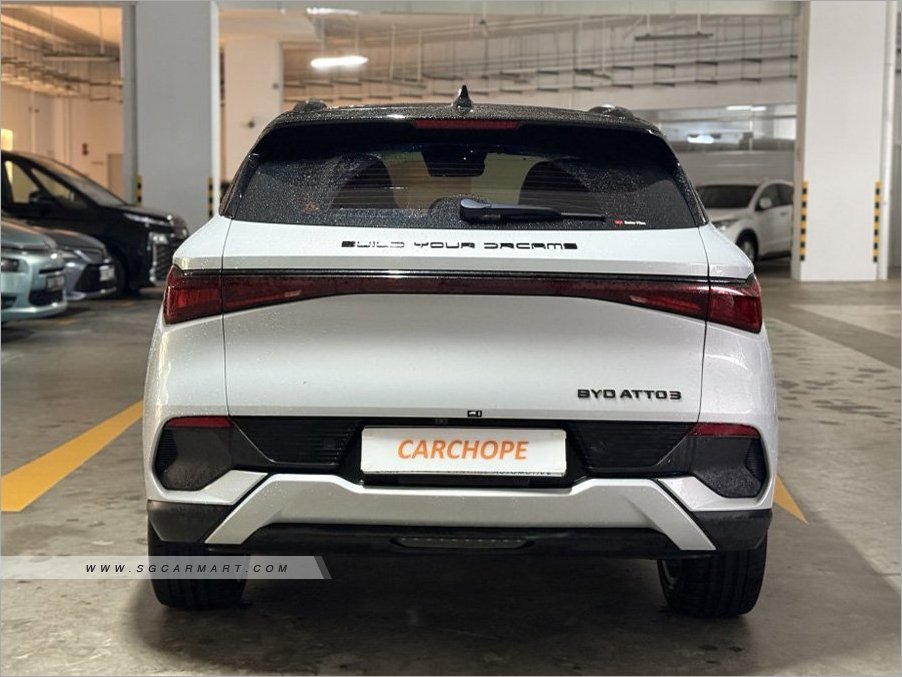 BYD Atto 3 Electric Sunroof