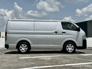 Toyota Hiace 3.0M (New 5-yr COE)