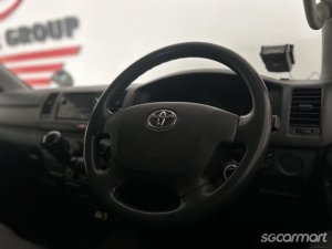 Toyota Hiace 3.0M DX