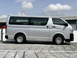 Toyota Hiace 2.8A DX