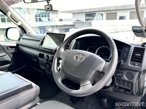 Toyota Hiace 2.8A DX