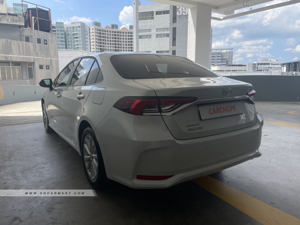 Toyota Corolla Altis 1.6A Standard