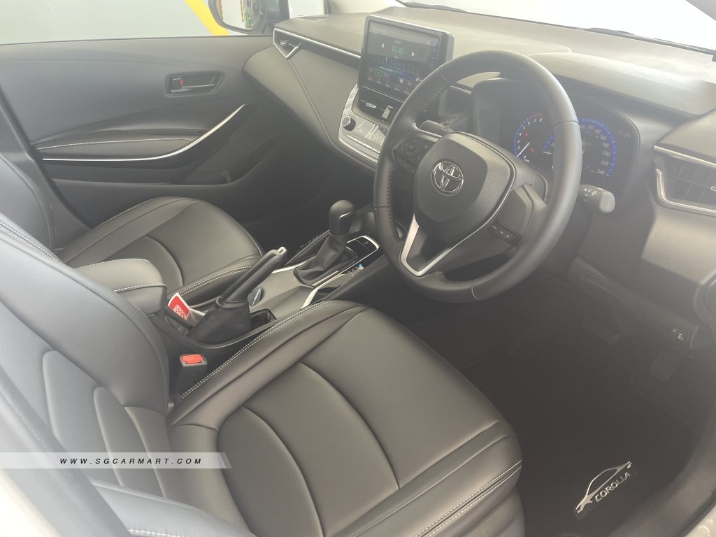 Toyota Corolla Altis 1.6A Standard