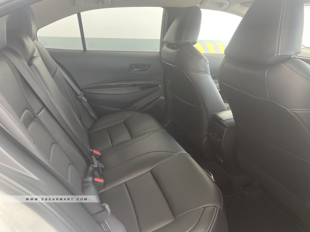 Toyota Corolla Altis 1.6A Standard