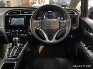 Honda Shuttle 1.5A G Honda Sensing